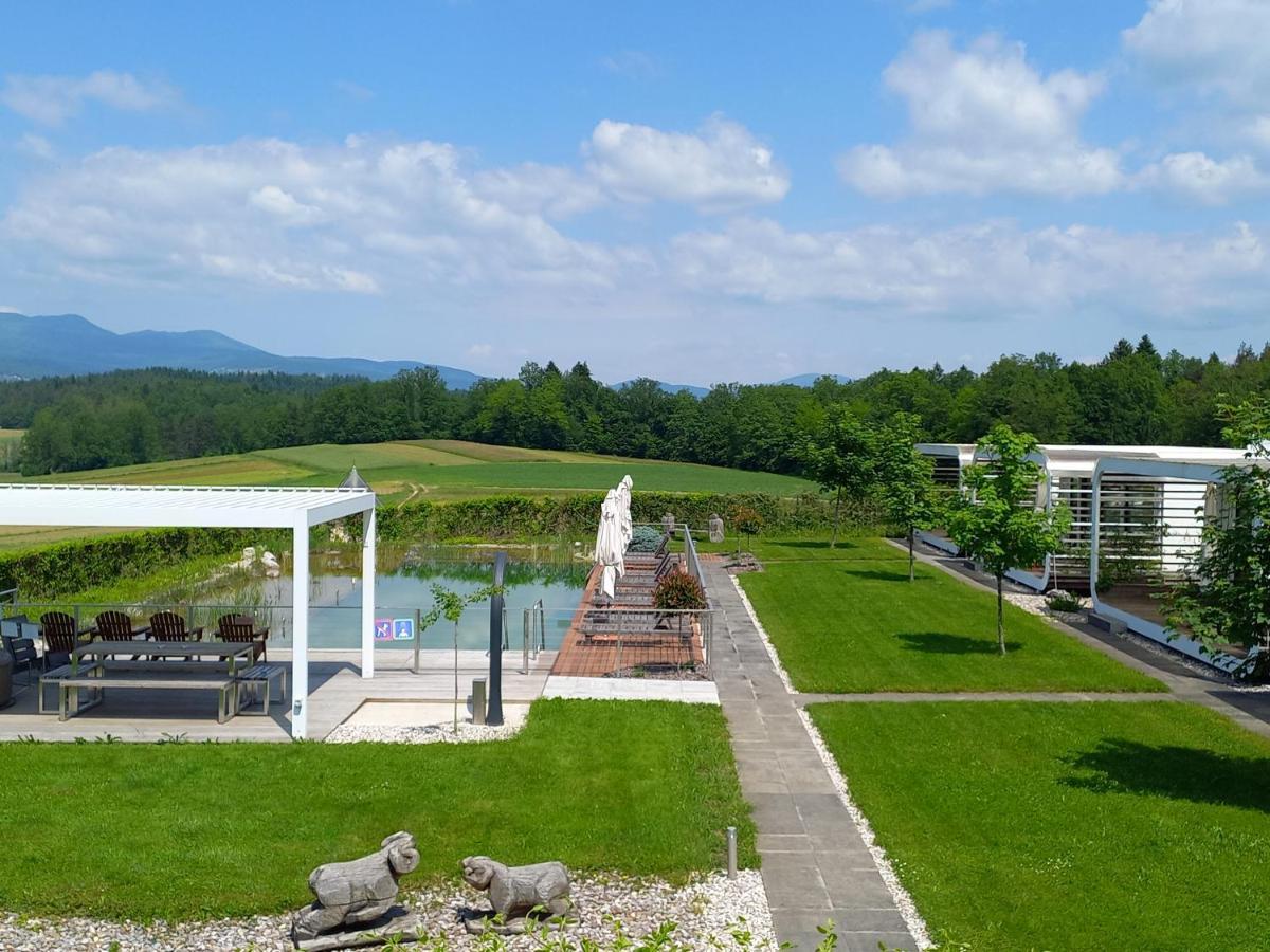 Glamping Malerič Hotel Dragatuš Eksteriør billede