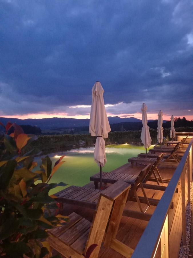 Glamping Malerič Hotel Dragatuš Eksteriør billede