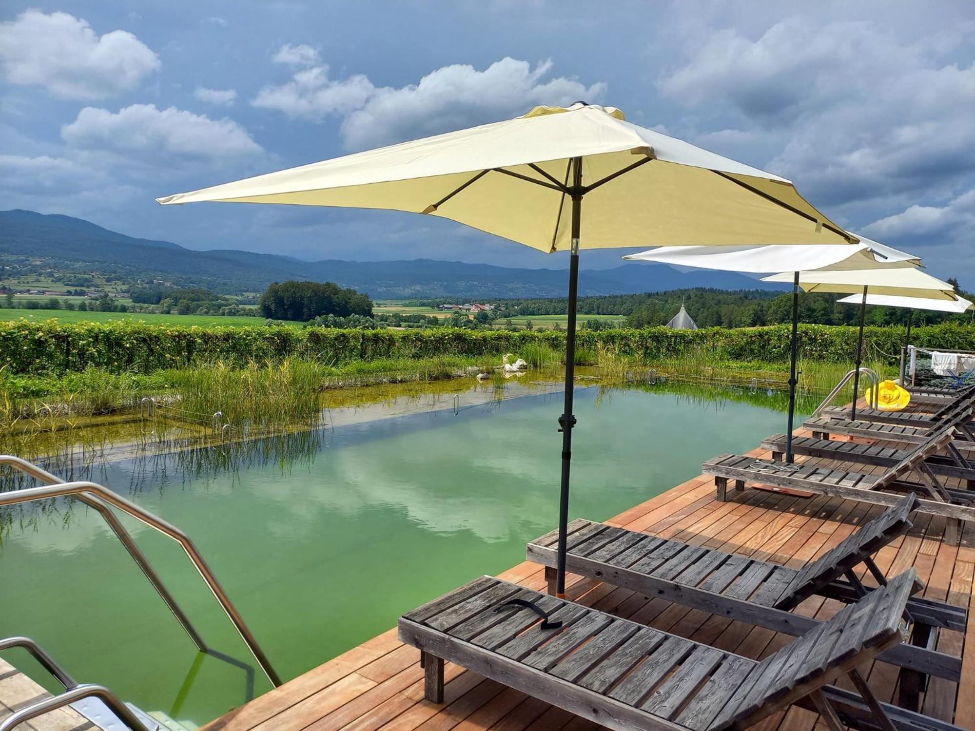 Glamping Malerič Hotel Dragatuš Eksteriør billede